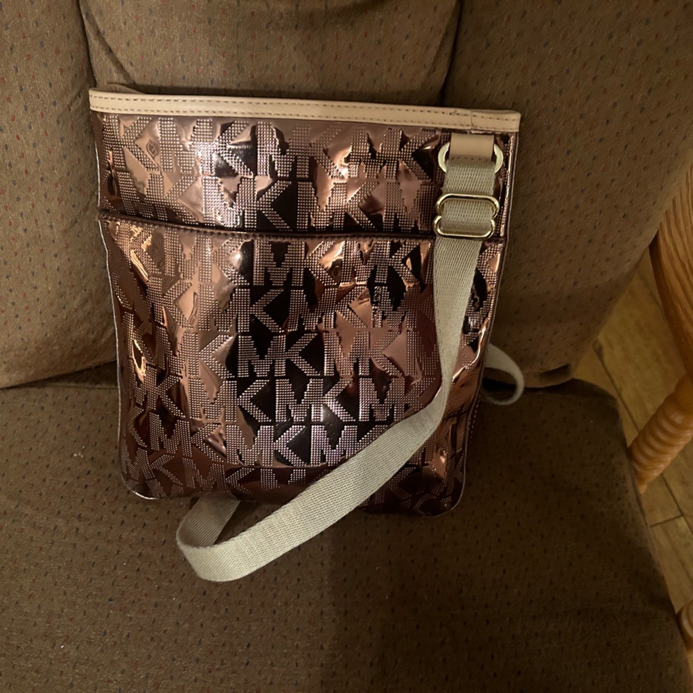 NWOT Micheal Kors Copper Crossbody Bag. - Picture 7 of 7